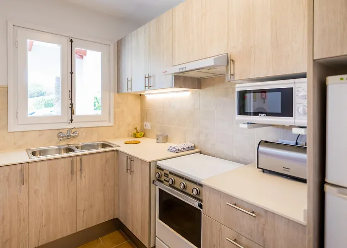 Arenal Playa Menorca Otel 2*